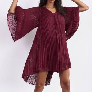 🎉HP🎉NWT Anthropologie Dark red plum pleated long-sleeved midi V-neck dress S